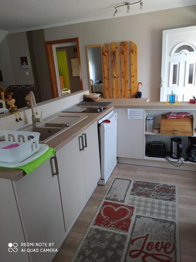 Forras-G Vendeghaz Apartment Buk Luaran gambar