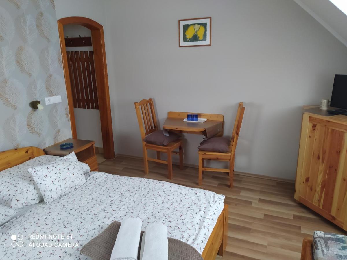 Forras-G Vendeghaz Apartment Buk Luaran gambar
