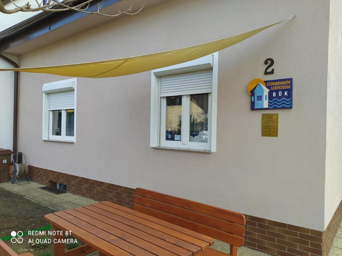 Forras-G Vendeghaz Apartment Buk Luaran gambar