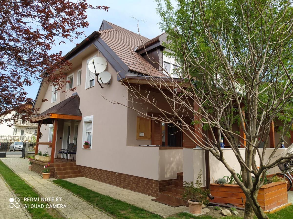 Forras-G Vendeghaz Apartment Buk Luaran gambar
